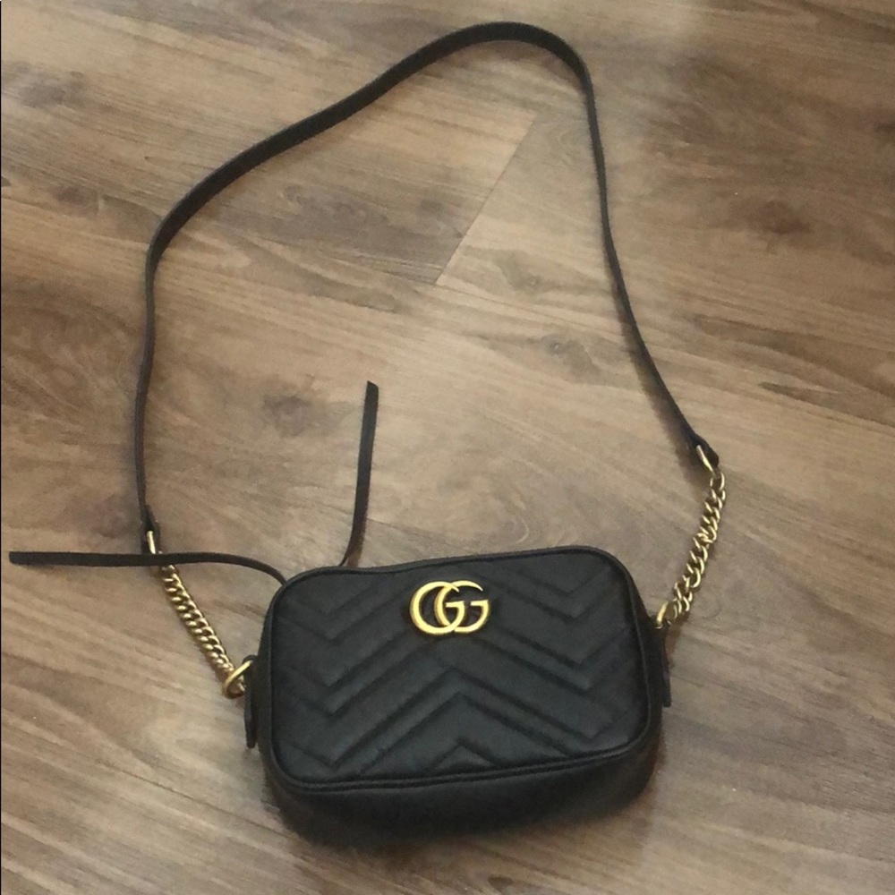 Like new GUCCI marmont small mini crossbody